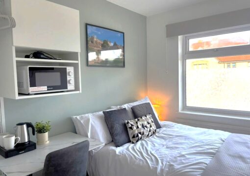 R3 Double Room with Private Bathroom