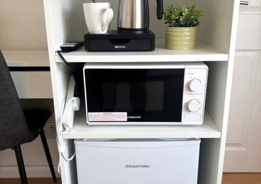 R4 Double Room with Private Bathroom
