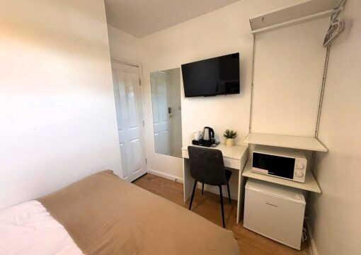 R2 Double Room with Private Bathroom