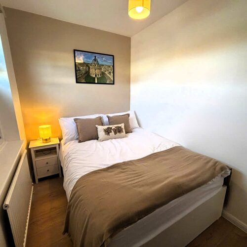 R2 Double Room with Private Bathroom