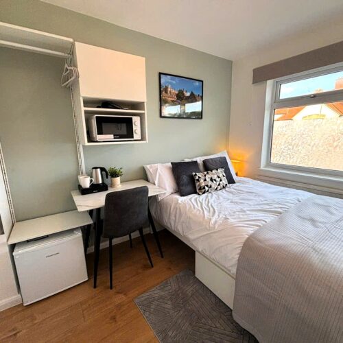 R3 Double Room with Private Bathroom