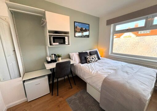 R3 Double Room with Private Bathroom
