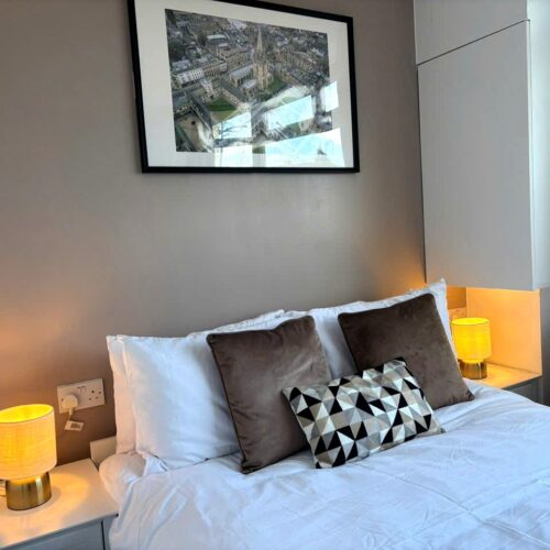 R1 Double Room with Private Bathroom