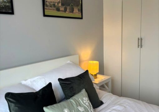 S2 Studio with King-Size Bed
