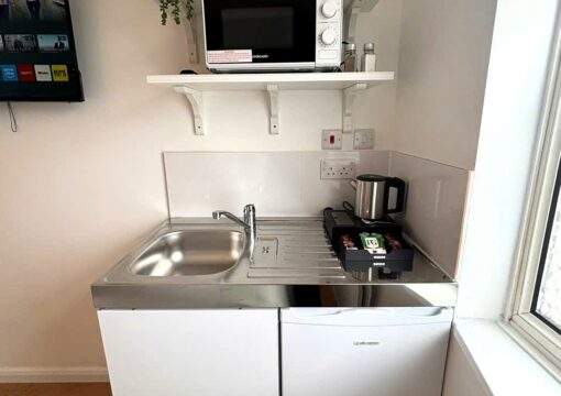 S2 Studio with King-Size Bed